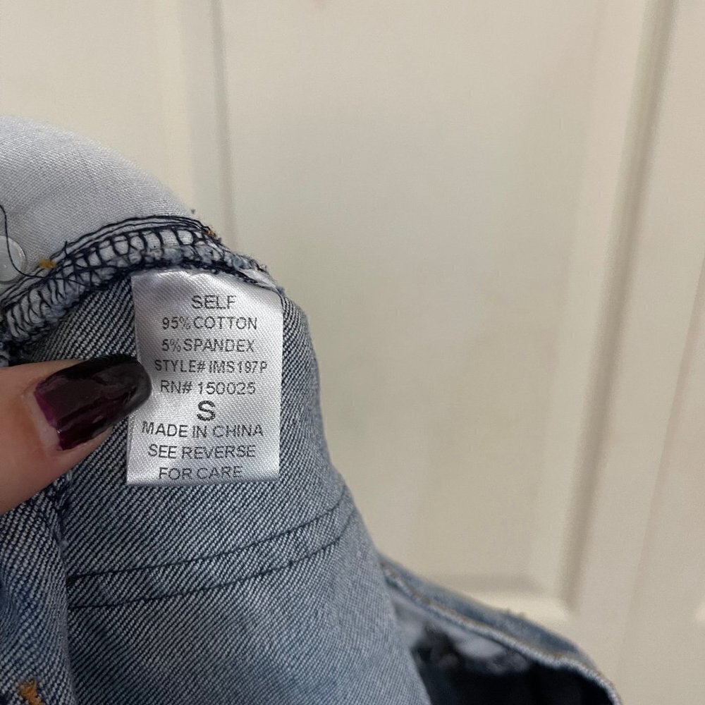 Emory Park Women's Floral Embroidered Distressed High Rise Straight Jeans Small - Picture 10 of 12